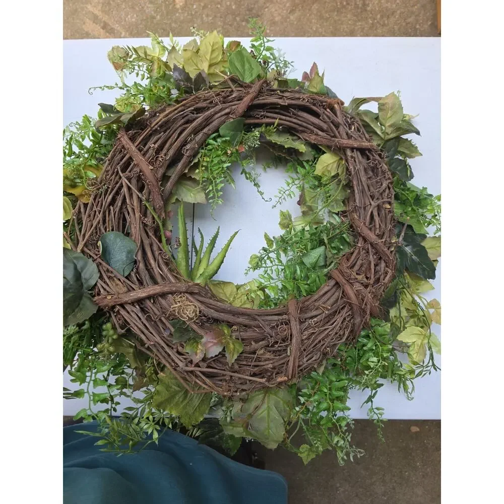 Succulent Green Wreath Eucalyptus 30